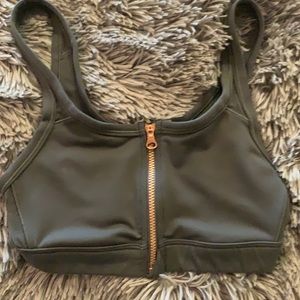 Arie zipper sports bra. Size XS